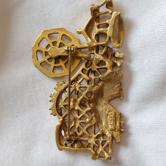 Hot air balloon, windmill and a carnival. - Picture 4 of 9